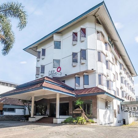 Collection O 25 Hotel Baltika Bandung Ngoại thất bức ảnh